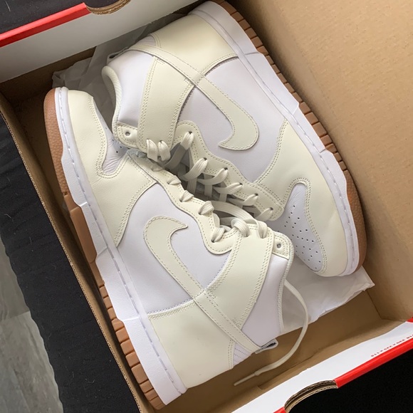 Nike Dunks